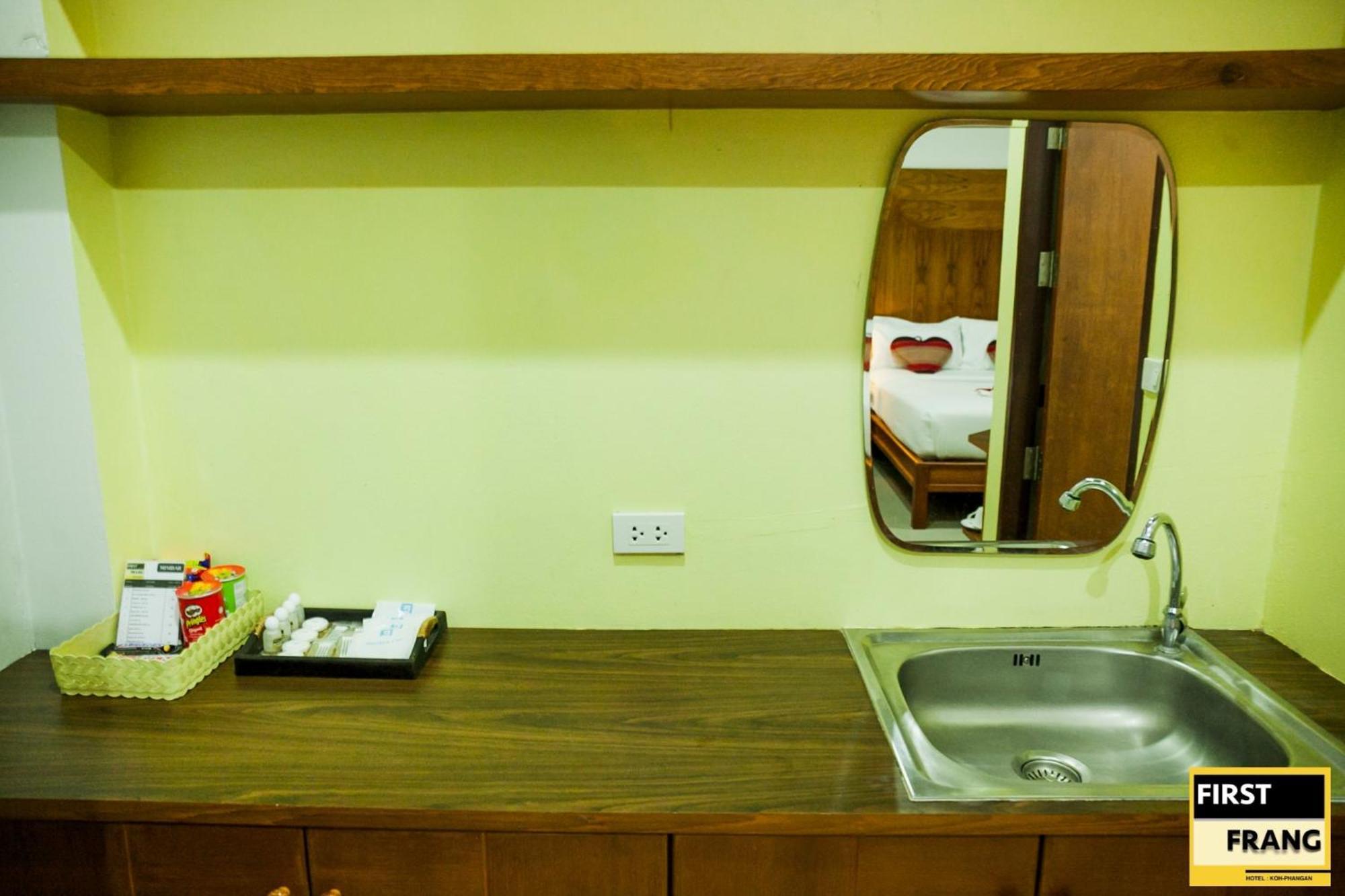 טונגסלה First And Frang Hotel - Koh Phangan מראה חיצוני תמונה