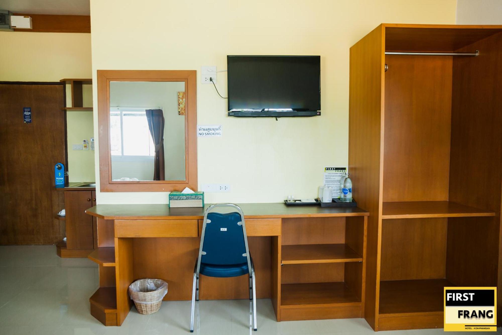 טונגסלה First And Frang Hotel - Koh Phangan מראה חיצוני תמונה