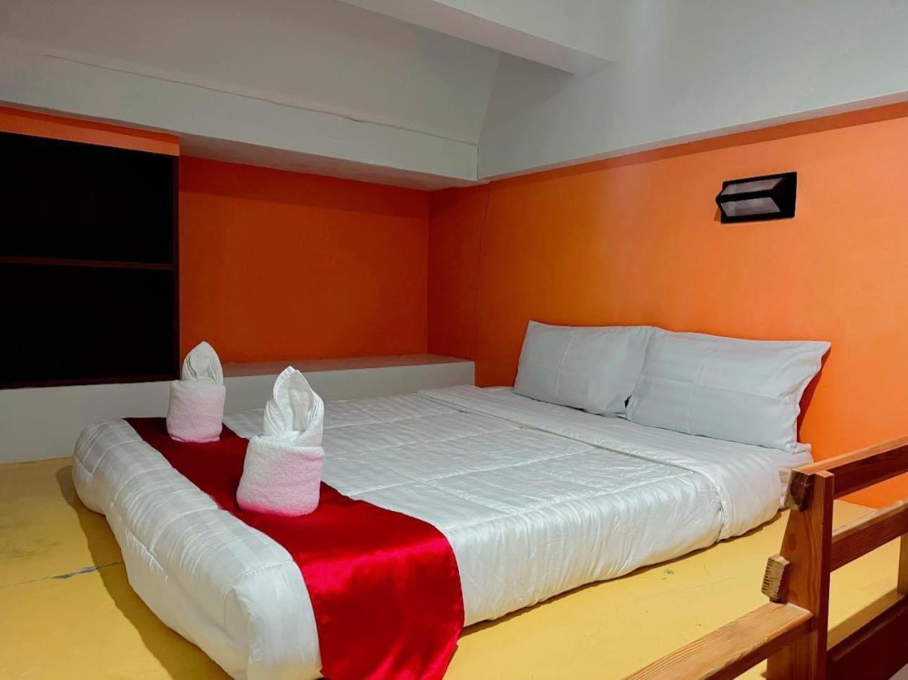 טונגסלה First And Frang Hotel - Koh Phangan מראה חיצוני תמונה